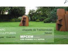 Foto expo sculptures de l'artiste sculpteur MPCEM à la chapelle de Trémorvézen de Névez
